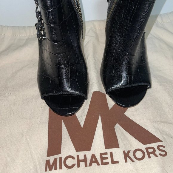 MICHAEL KORS (NEW!) leather heels - Picture 7 of 10